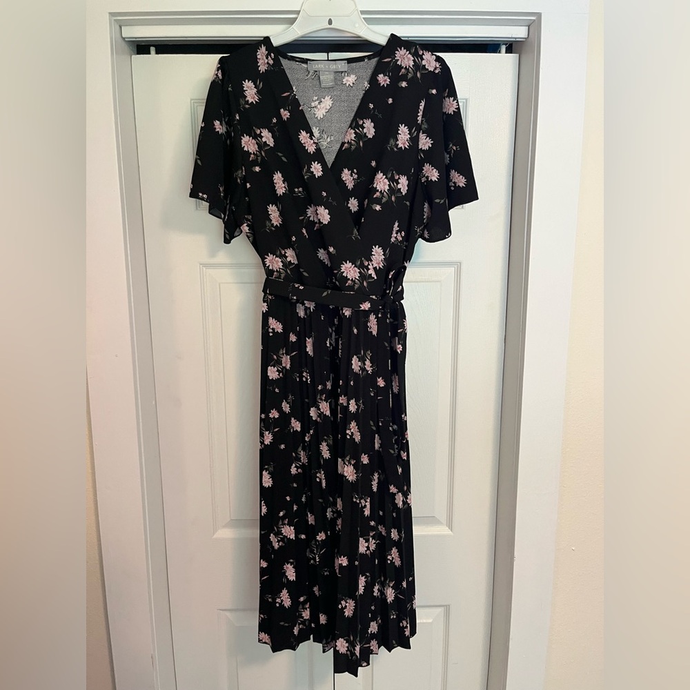 Elegant Black Floral Midi Dress
